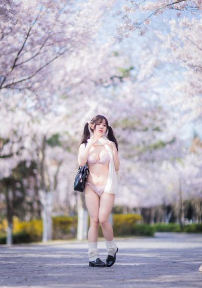 韩国女大学生电影